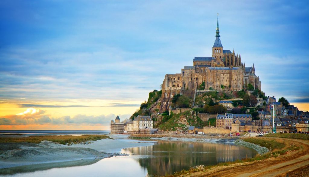 foto panoramica di Mont Saint Michel.