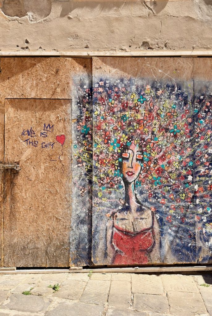 Opera d'arte a Suvereto borghi poco conosciuti Toscana